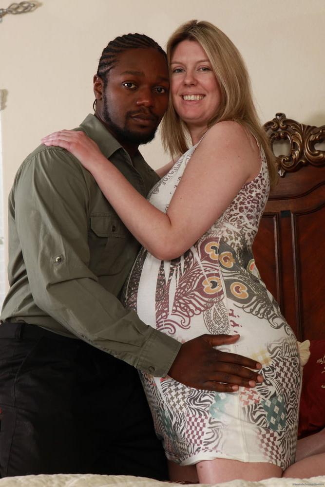 16P Plump Preggo Shay Goes Black - 01
