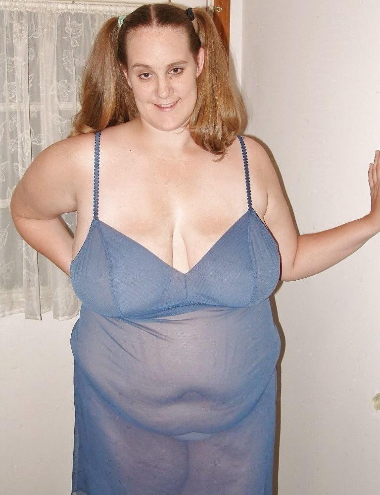 14P Beautiful and erotic woman 21