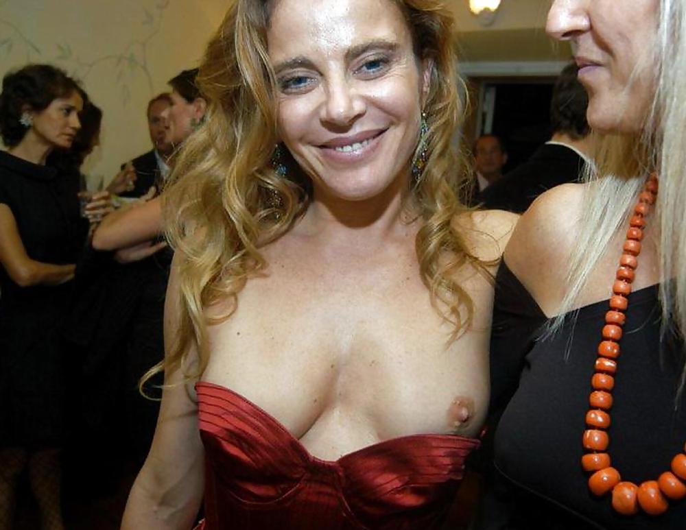 25P Celebs oops 9