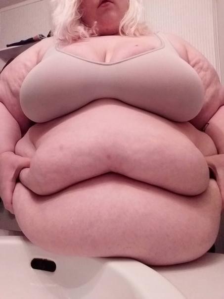 13P BBW &amp; SSBBW With Resting Bellies 2