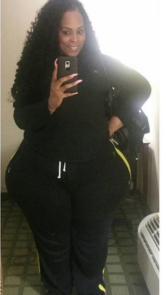 25P Huge thigh mega booty extra wide hip bbw 4real
