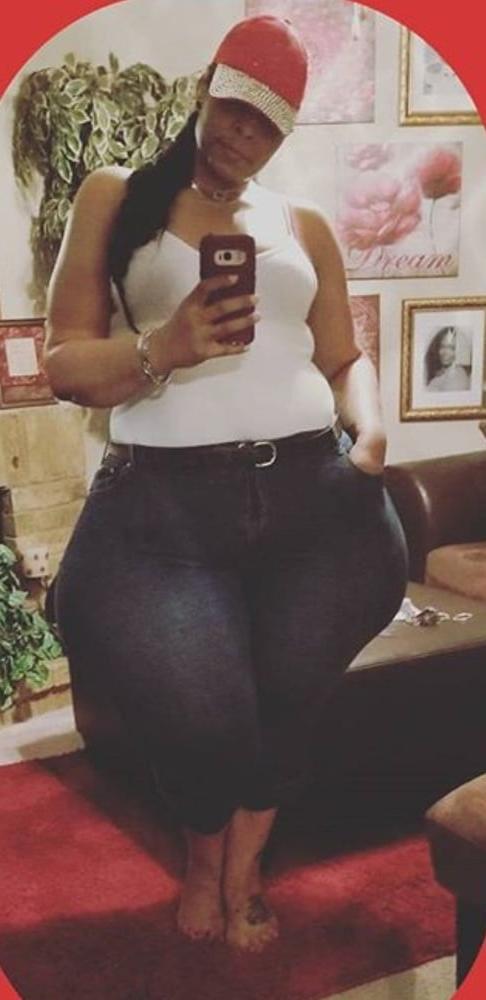 25P Huge thigh mega booty extra wide hip bbw 4real