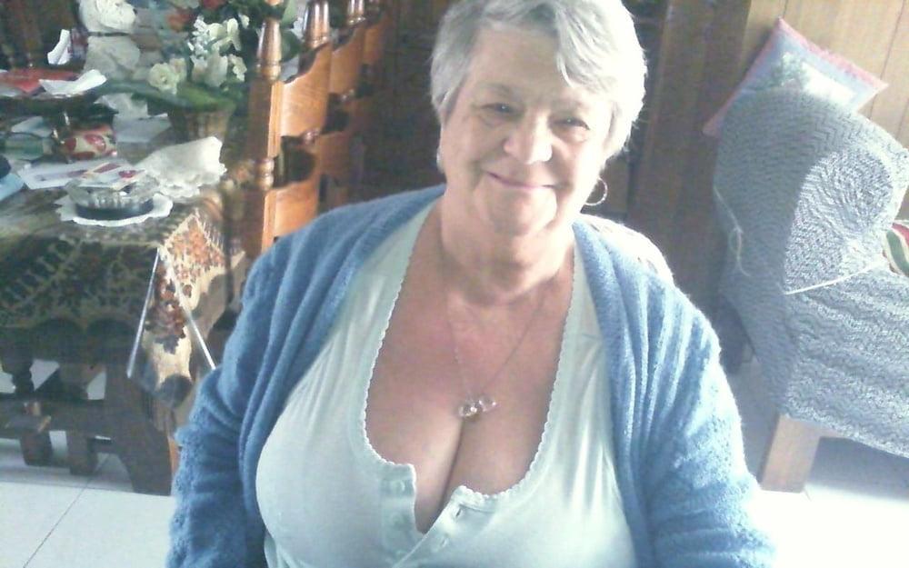 25P CUM FOR ME &amp; ON ME 3