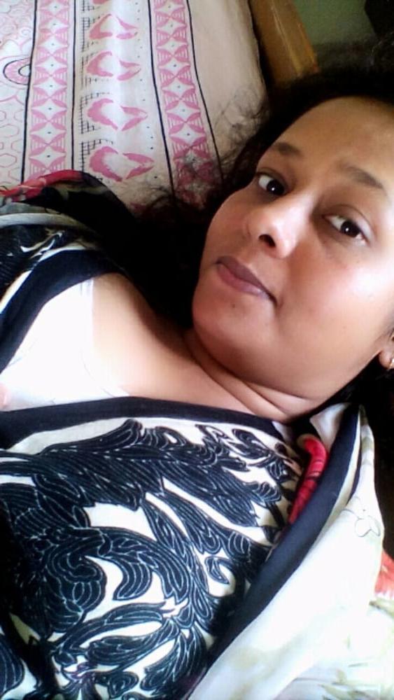 17P Sri Lanka Super sexy wife 01 - Chithra