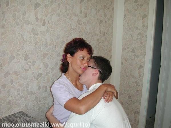 25P Milf With Big Boobs
