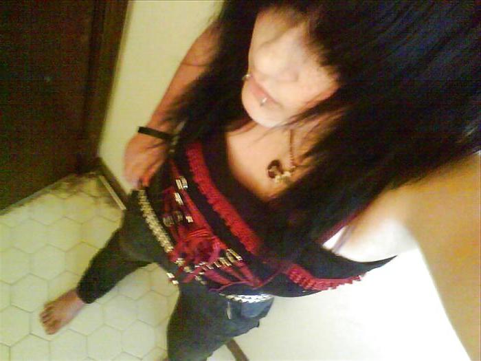 25P HOT EMO VI