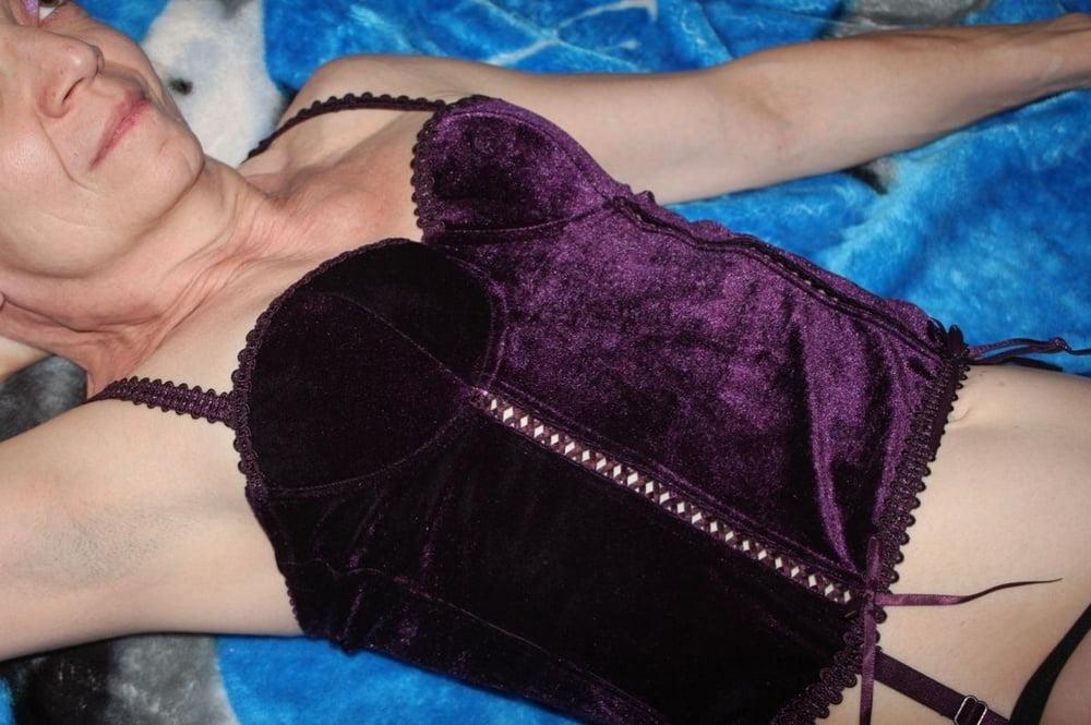 25P Suzy (54) erotic masseur