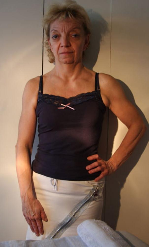 25P Suzy (54) erotic masseur