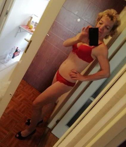 25P Suzy (54) erotic masseur