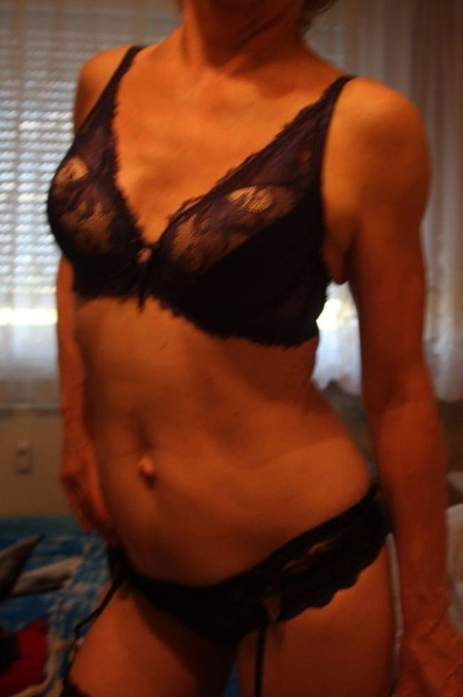 25P Suzy (54) erotic masseur