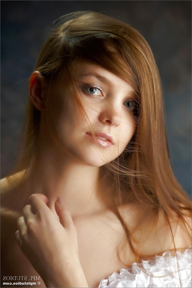 12P Erotic girl(45)