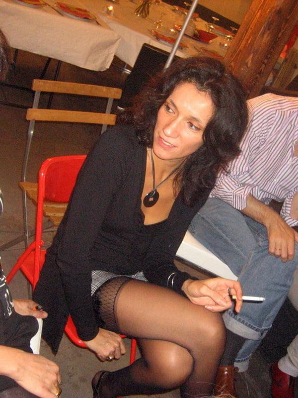 25P MATURE SLUTS WEAR STOCKINGS 19