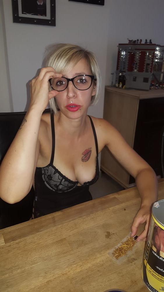 25P Blonde MILF MOM 4U Slut Mass Favs Your Mom Exposed