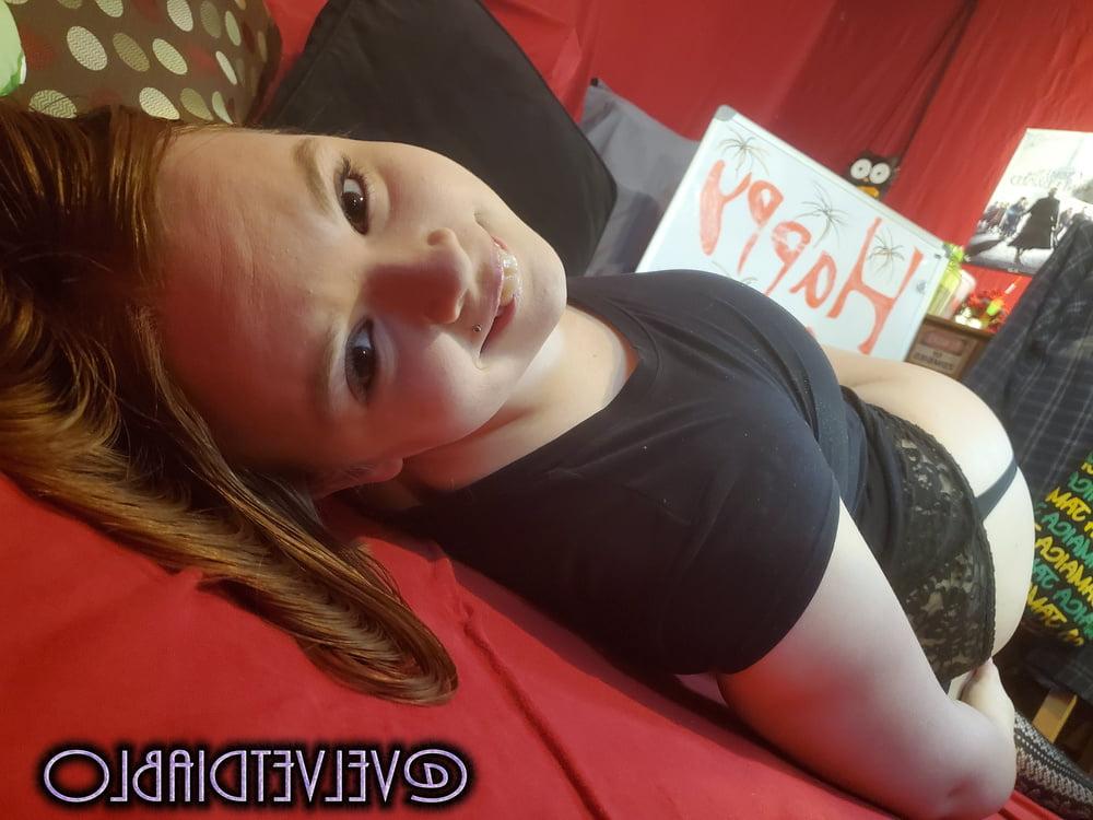 24P BIG ASS, THICK THIGHS, STOCKINGS &amp; MORE - WEEK 210