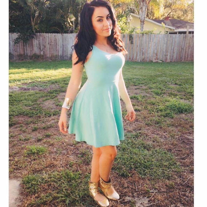 19P Attractive Virginia Girl And Armenian Mom Of 2
