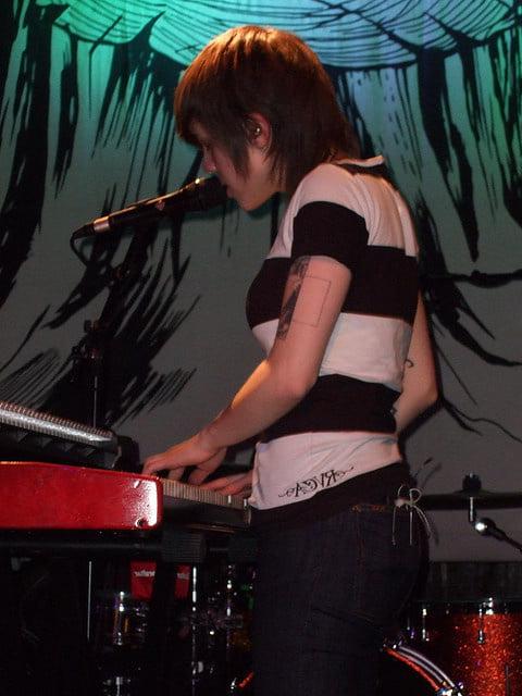 25P Tegan and Sara I want to cum on them vol. 2