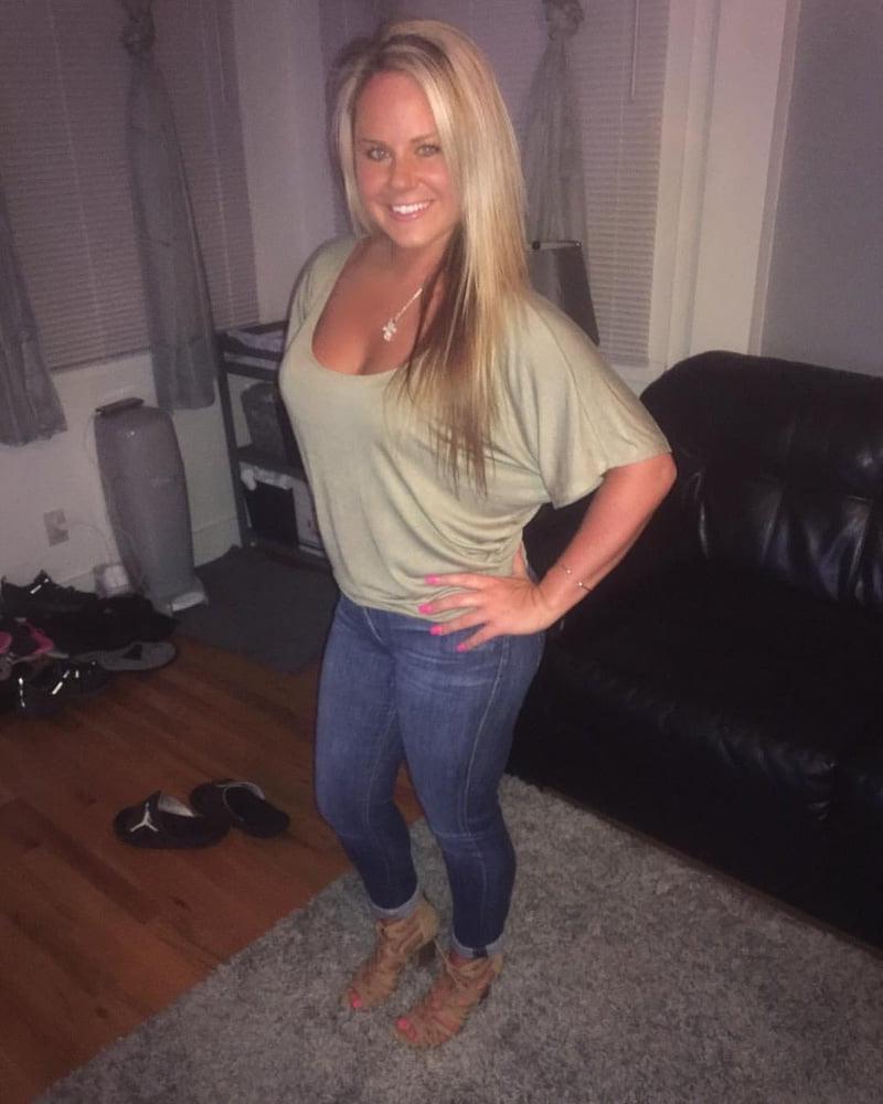 23P 30 Year Old New Jersey Mom And Girl Named Jackie