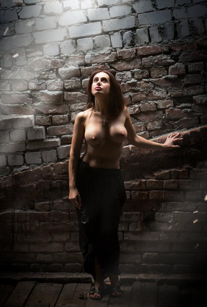25P Deliciously Erotic Slavic Beauties-11
