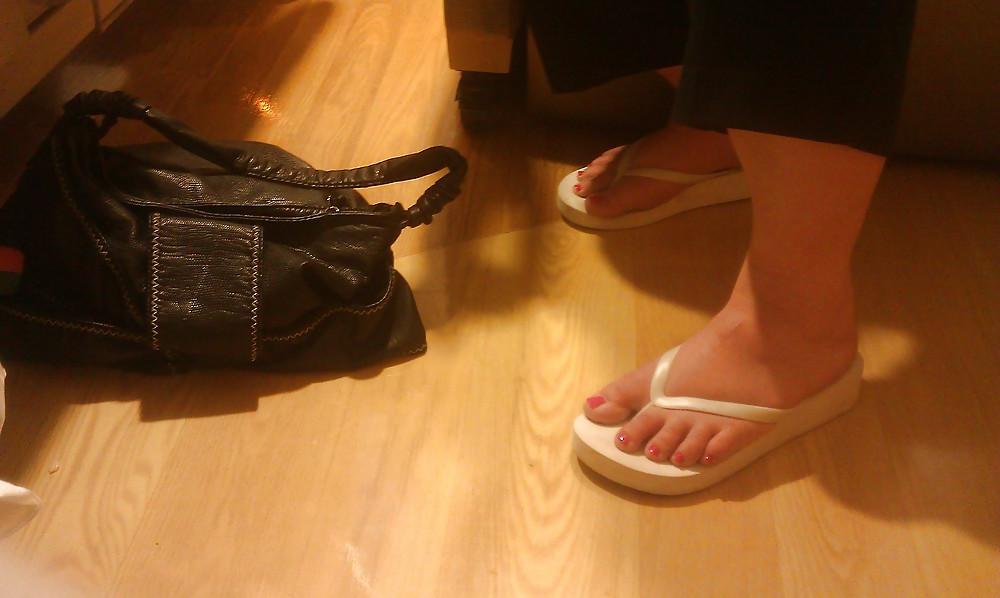 6P Spy cam feet