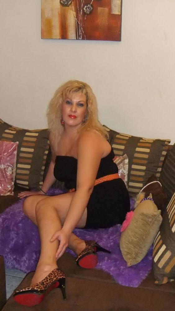 15P Would you cum for her? vol.2