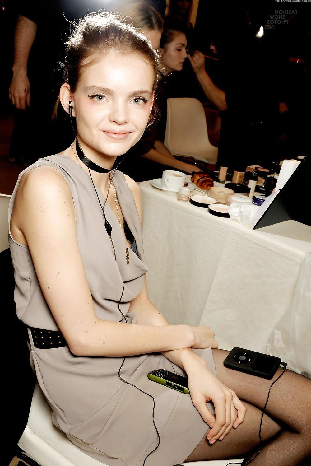 25P Backstage at a Fashionshow