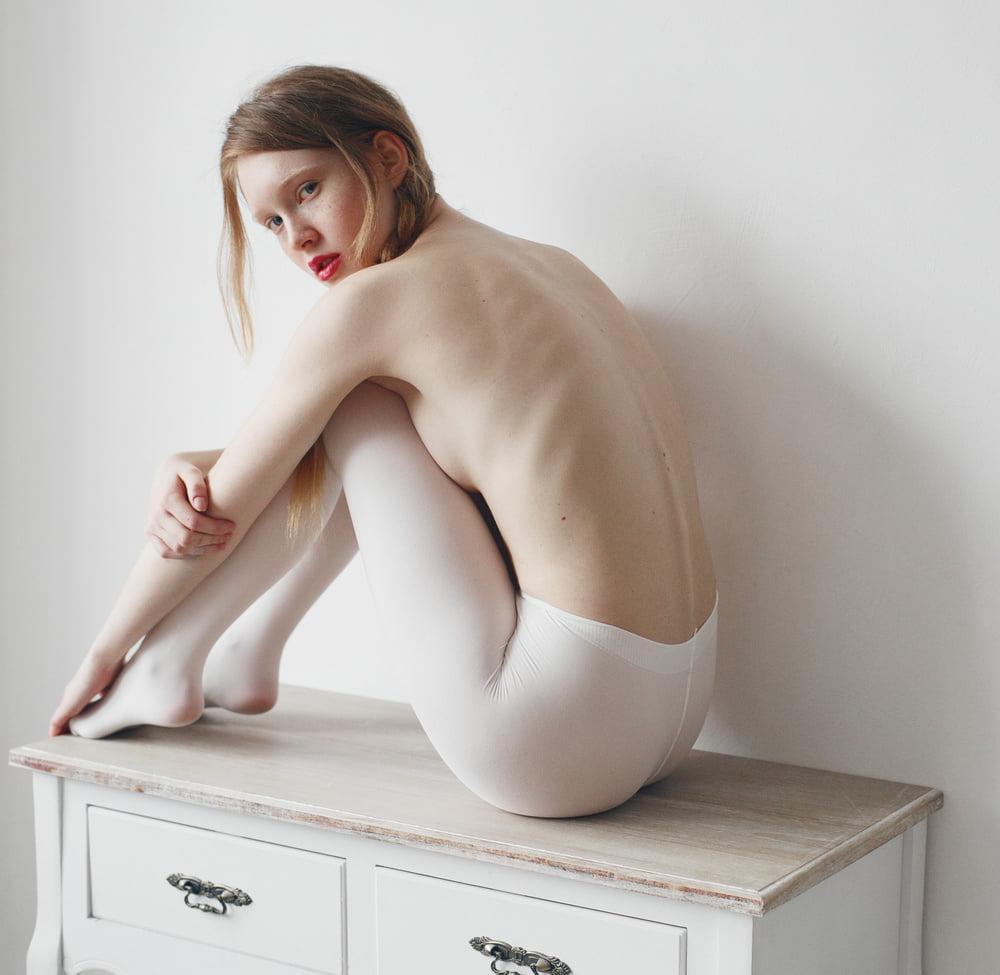 25P Deliciously Erotic White Goddesses-6