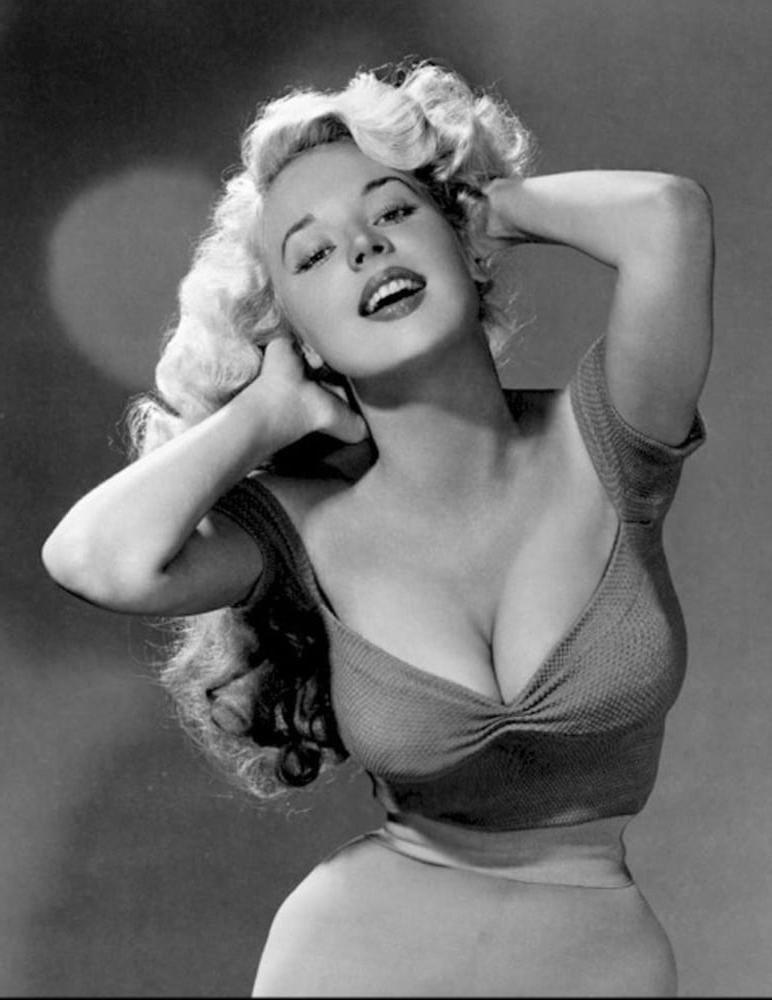13P Janas Erotic Vintagehouse 247