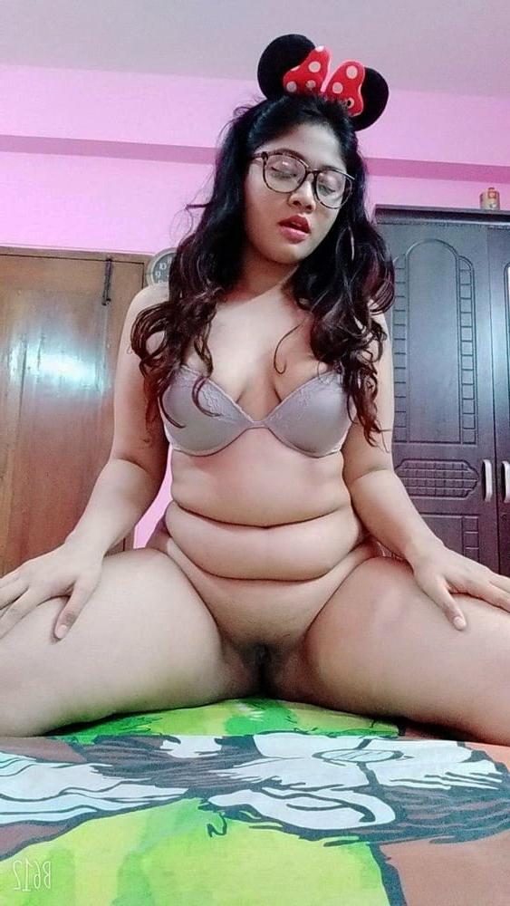 25P Sri Lankan girl 4