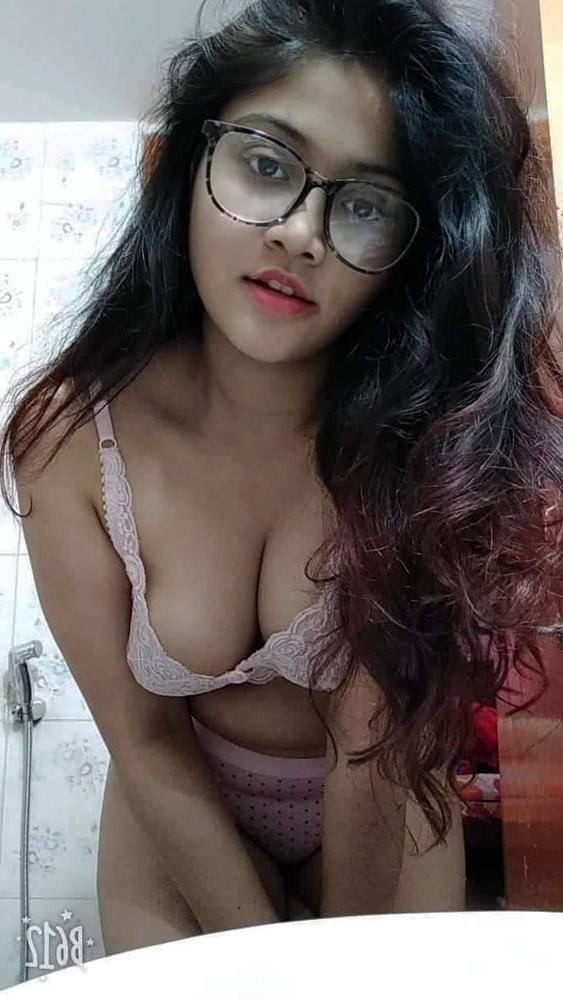 25P Sri Lankan girl 4