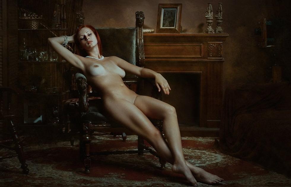 25P Deliciously Erotic White Women-7