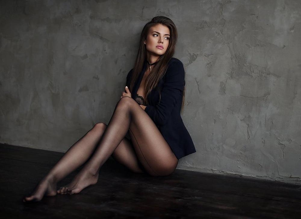 25P Deliciously Erotic Slavic Beauties-7