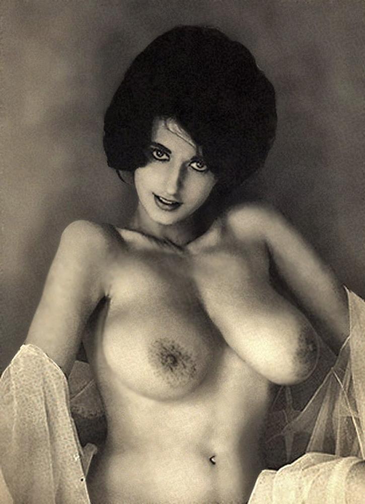 13P Janas Erotic Vintagehouse 241