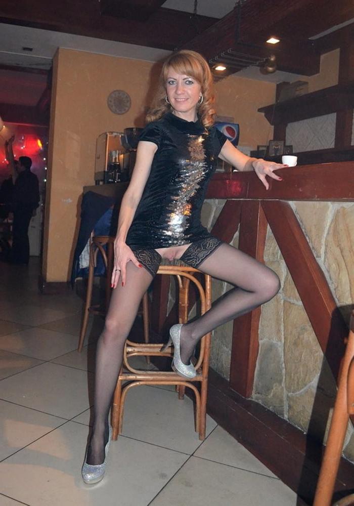 25P MATURE SLUTS WEAR STOCKINGS 13