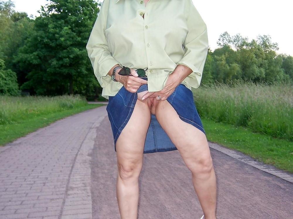 25P Granny Lotta and her big boobs