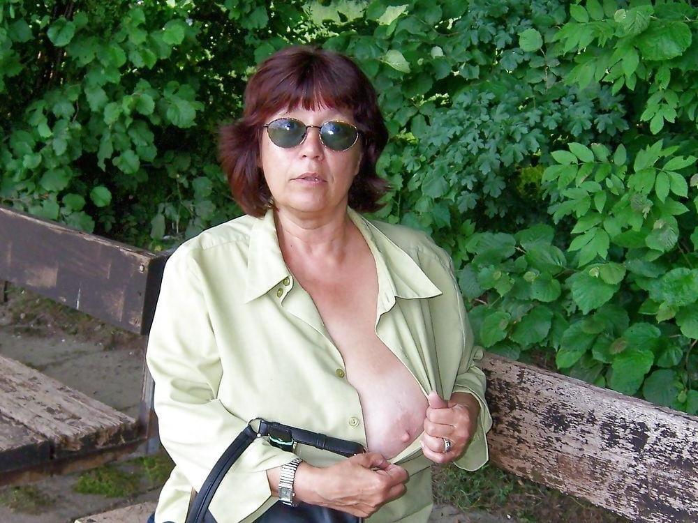 25P Granny Lotta and her big boobs