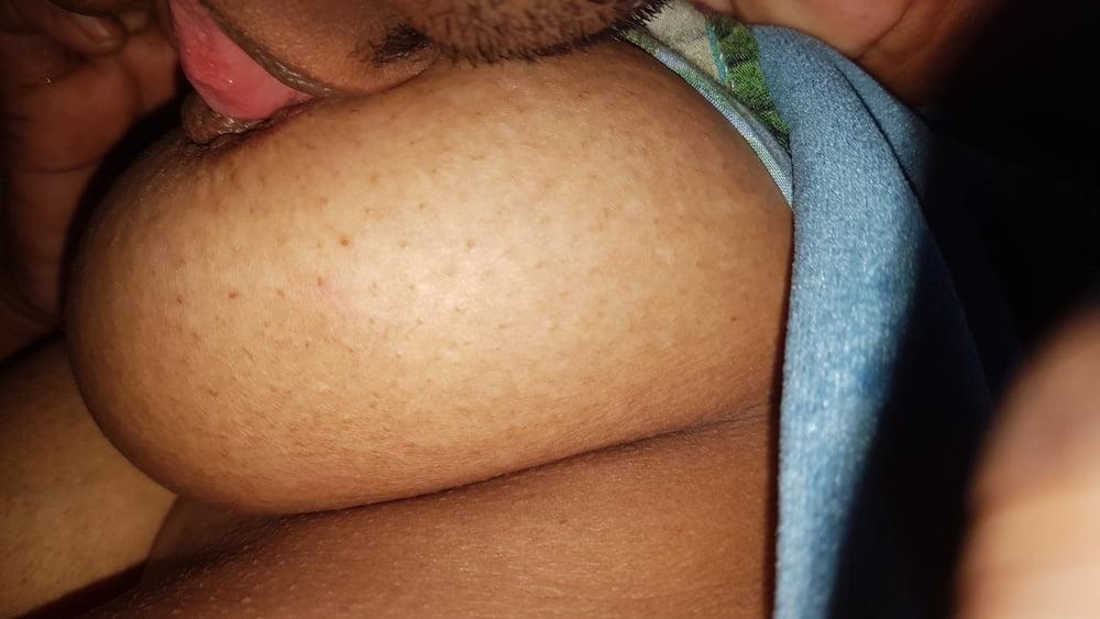 11P Lankan aunty boobs