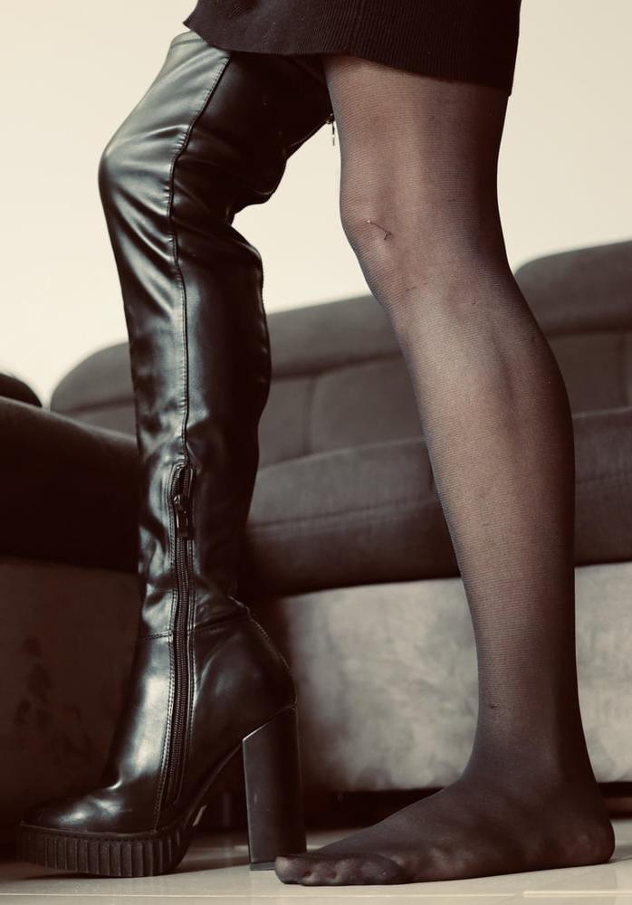 25P Exhibition Valentine's day cuissardes bas nylon cum on feet
