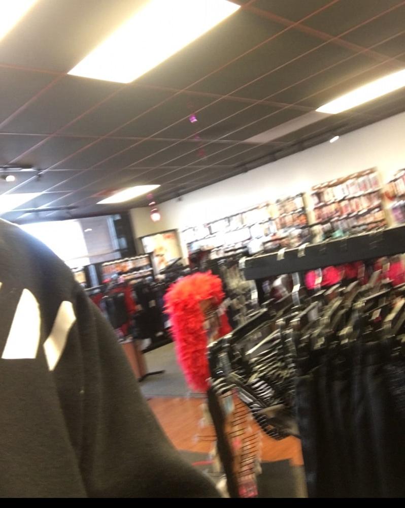 25P twisty in the adult store change room