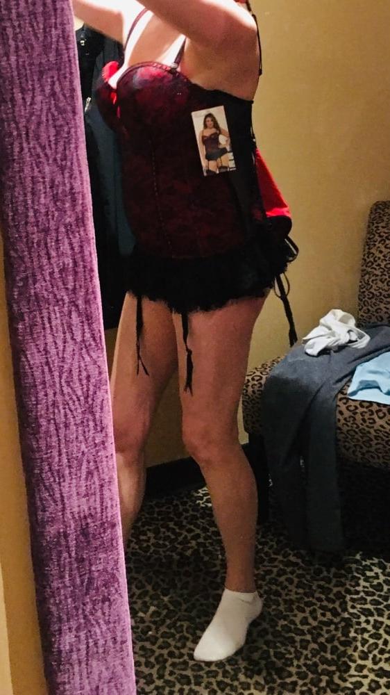 25P twisty in the adult store change room