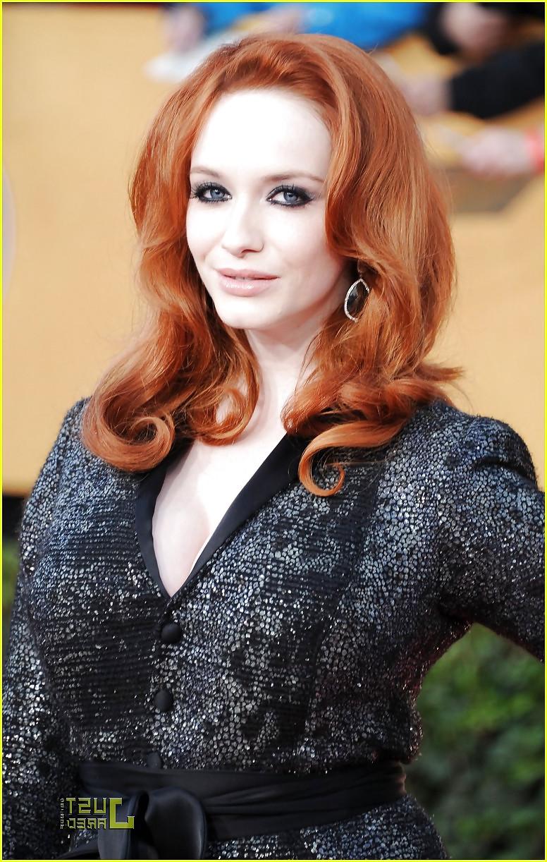 25P Christina Hendricks + Mom captions