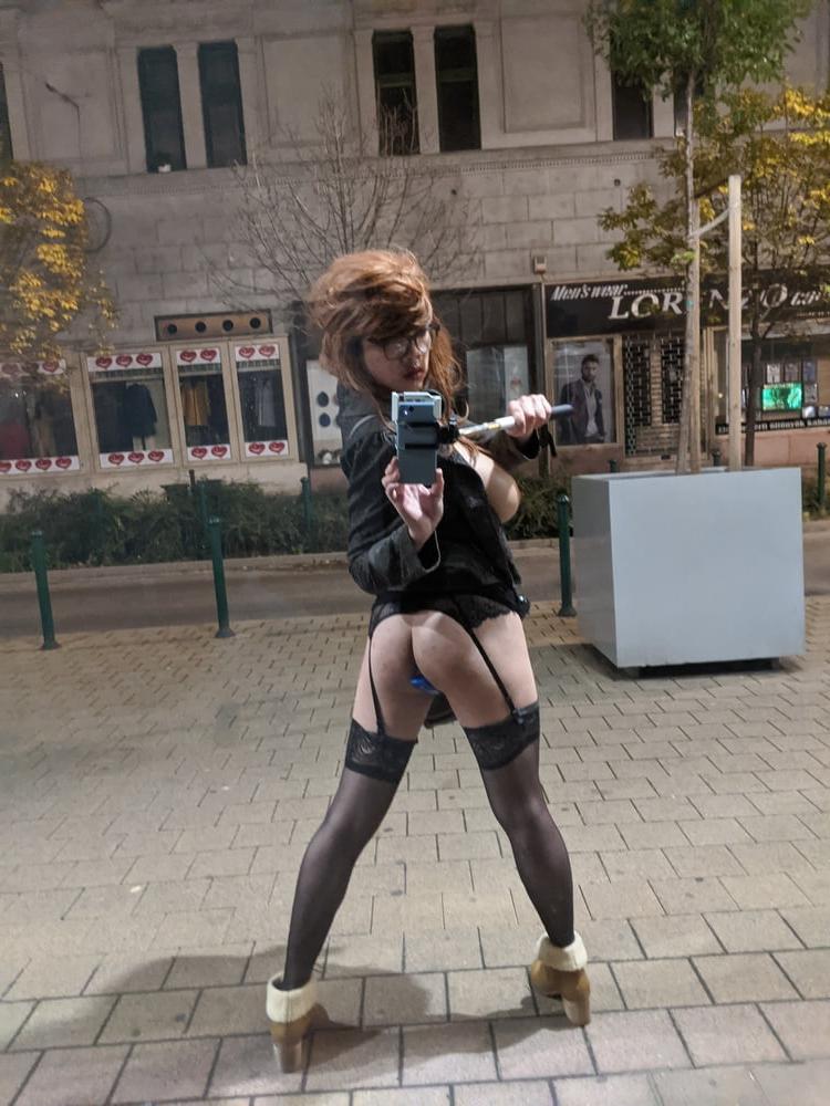 12P Public cum walks in Budapest