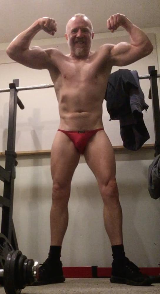 10P My muscular body and big 7 inch cock