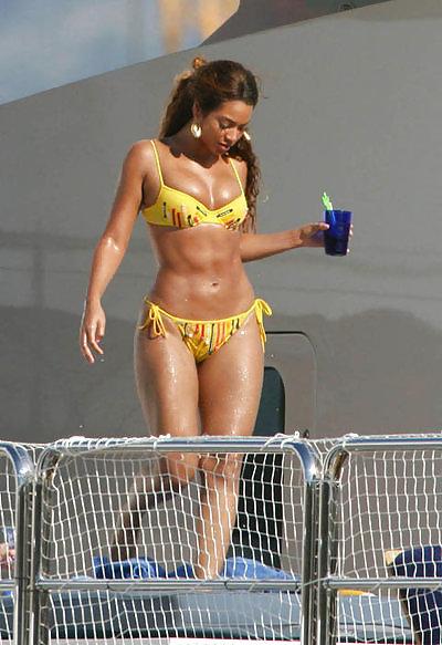 18P Celebrities milf's