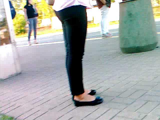 11P On the street - na ulicy