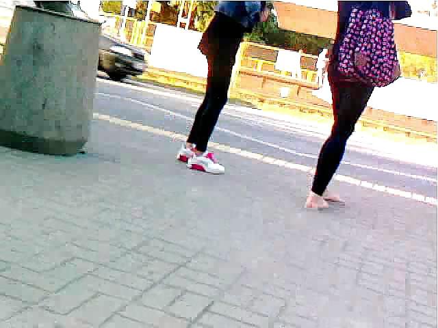 11P On the street - na ulicy