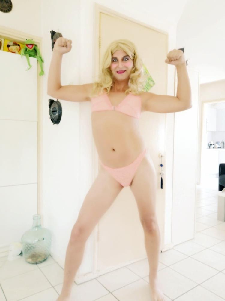 25P Dutch sissy crossdresser tgirl KJ pretty in pink 2