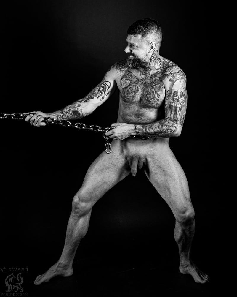 25P Black and White Erotic