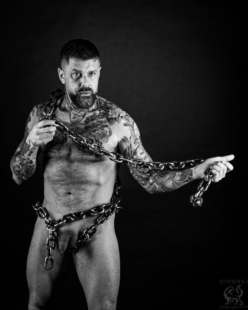 25P Black and White Erotic