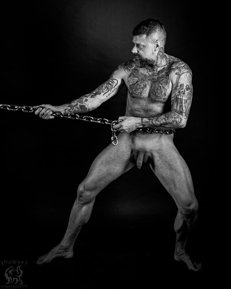 25P Black and White Erotic