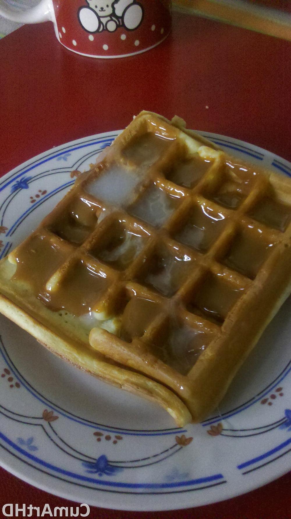 5P Cum on food! Waffle with milk caramel &amp; cum (from 2012)
